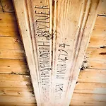 Luxury & Cosy 3.5 In Almost 300 Years Old Appartement Loèche-les-Bains